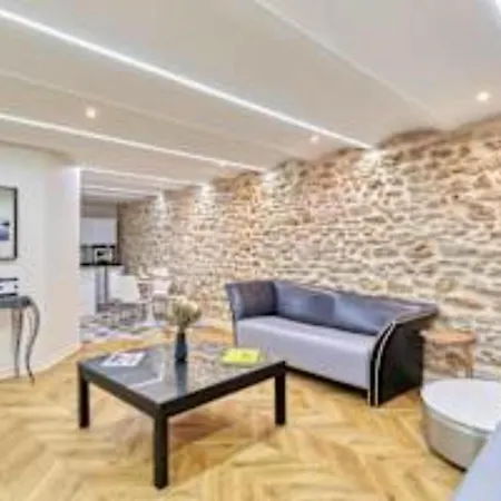 아파트 Superb Arc De Triomphe Trocadero 파리