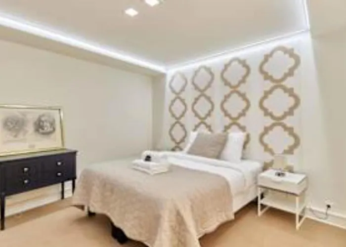 Апартаменты Superb Arc De Triomphe Trocadero Париж