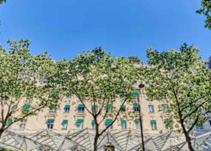 Апартаменты Superb Arc De Triomphe Trocadero Париж